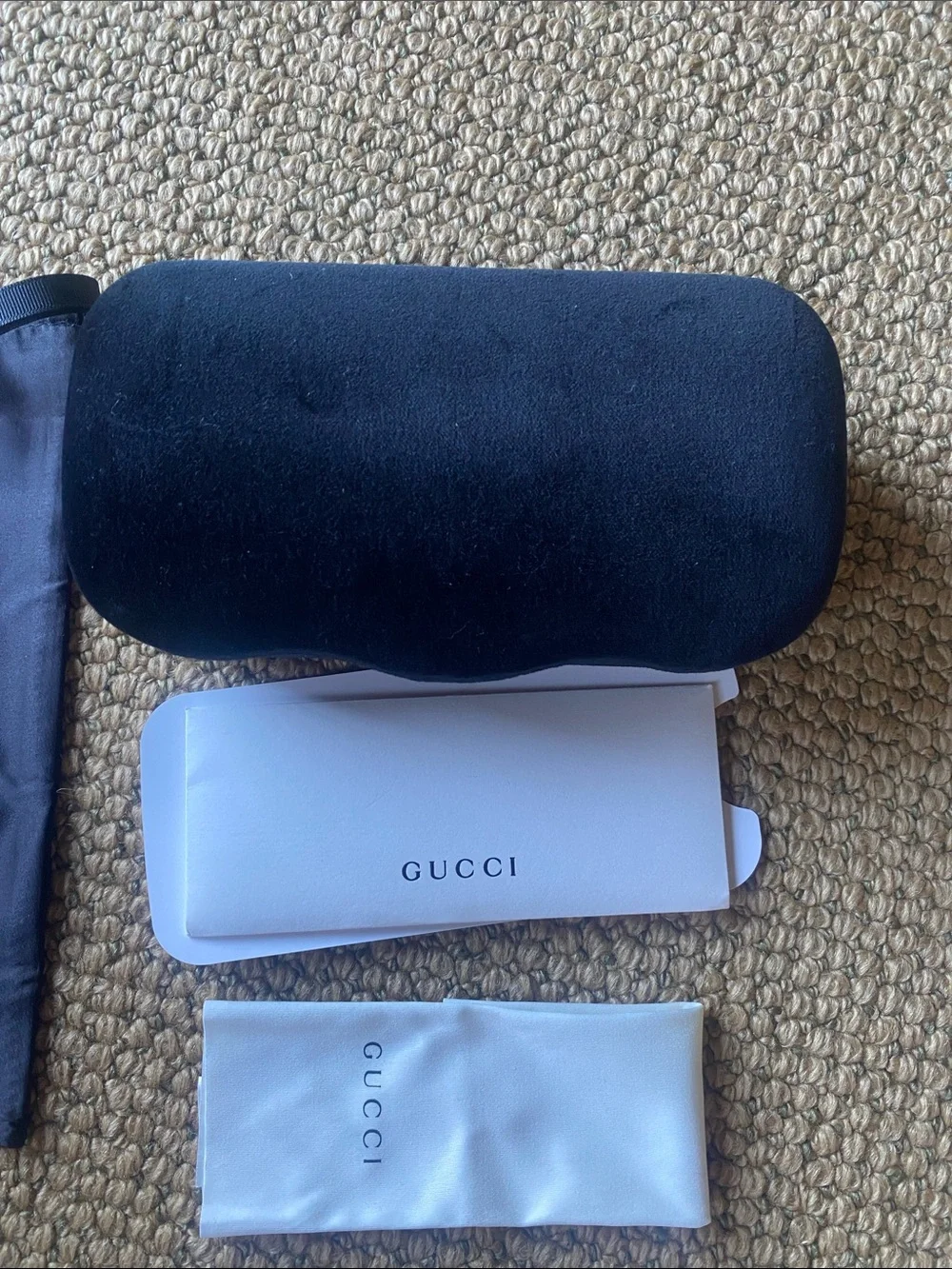 Gucci blake velvet sunglasses Eyewear Case with Branded Pouch & Cloth NWT